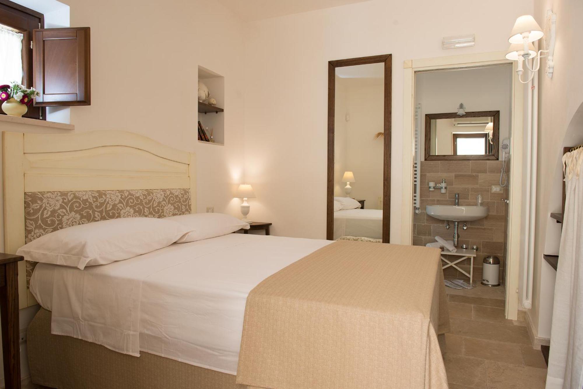 Antica Via Roma B&B E RELAX Montalbano (Apulia) Exterior foto