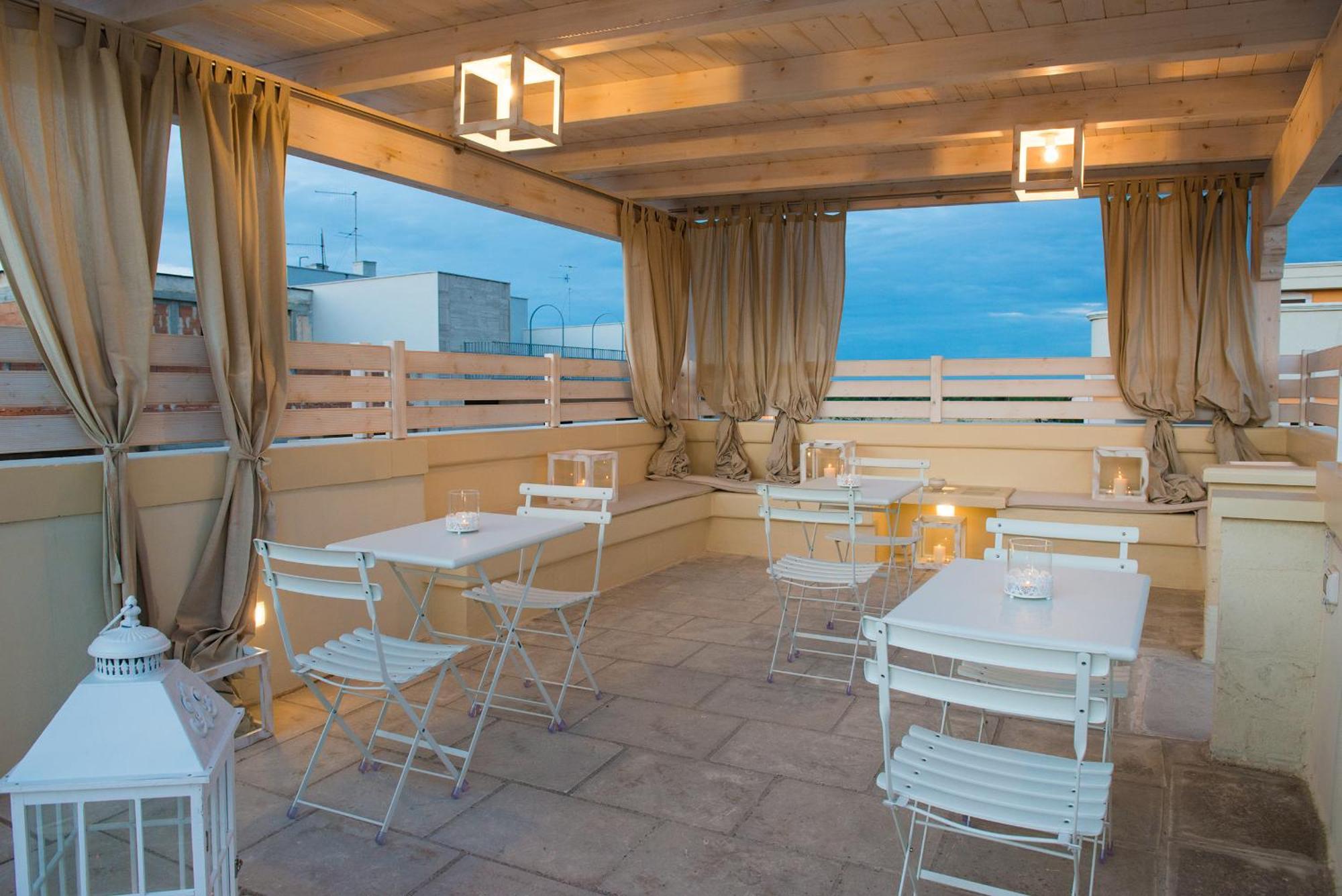 Antica Via Roma B&B E RELAX Montalbano (Apulia) Exterior foto
