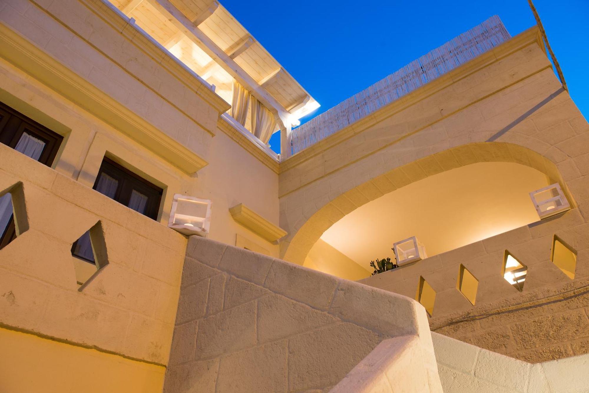 Antica Via Roma B&B E RELAX Montalbano (Apulia) Exterior foto