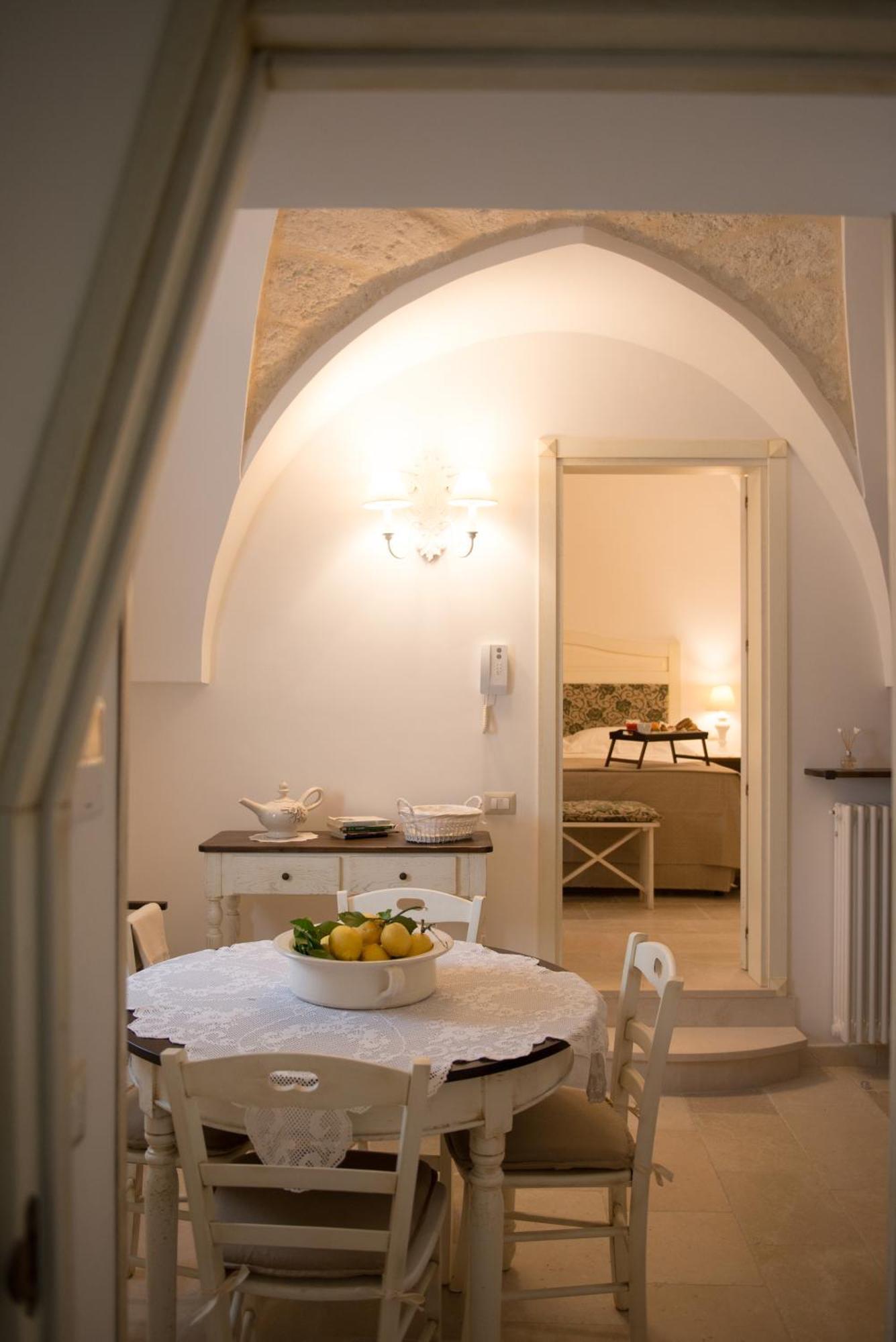 Antica Via Roma B&B E RELAX Montalbano (Apulia) Exterior foto