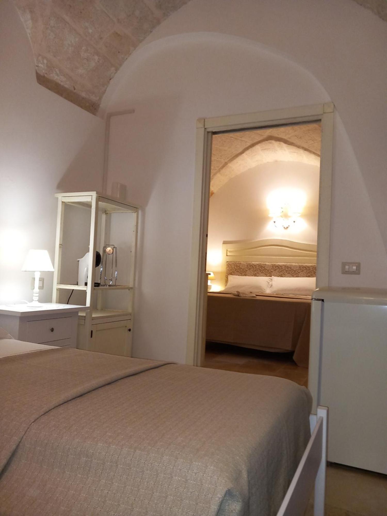 Antica Via Roma B&B E RELAX Montalbano (Apulia) Quarto foto