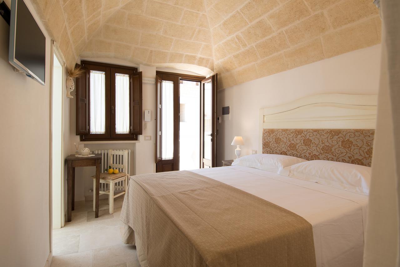 Antica Via Roma B&B E RELAX Montalbano (Apulia) Exterior foto