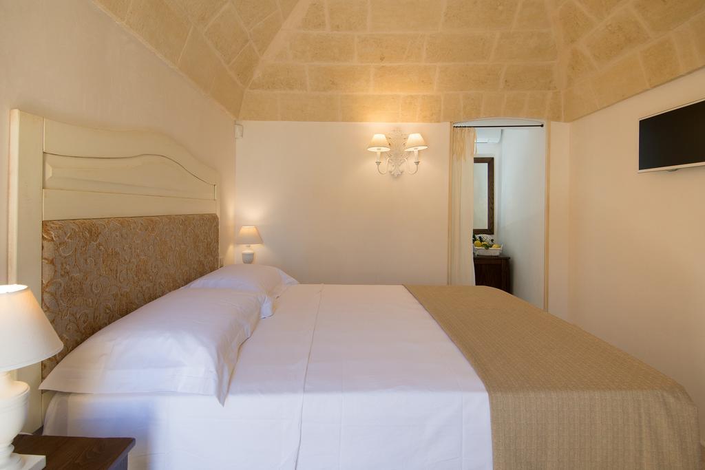 Antica Via Roma B&B E RELAX Montalbano (Apulia) Exterior foto