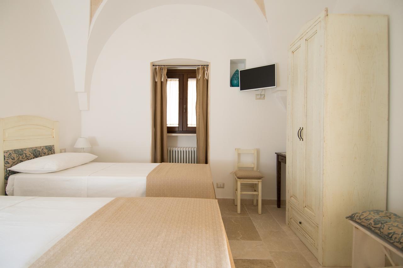 Antica Via Roma B&B E RELAX Montalbano (Apulia) Exterior foto